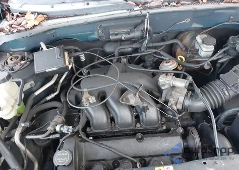 2001 Ford Escape Xls из США, поврежденный, VIN 1FMYU01191KB83415